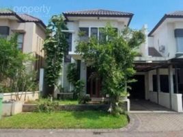  Villa zu verkaufen in Wiyung, East Jawa, Wiyung