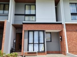 4 Bedroom House for sale in Bogor, West Jawa, Sawangan, Bogor