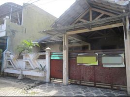 4 Schlafzimmer Villa zu verkaufen in Karangpilang, East Jawa, Karangpilang