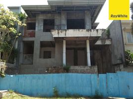 6 Schlafzimmer Villa zu verkaufen in Sukomanunggal, East Jawa, Sukomanunggal