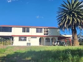  Terrain for sale in Yaruqui, Quito, Yaruqui