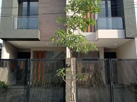 3 Habitación Villa en venta en Kenjeran, East Jawa, Kenjeran