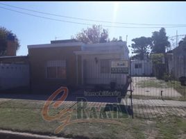 2 Bedroom House for sale in General Sarmiento, Buenos Aires, General Sarmiento