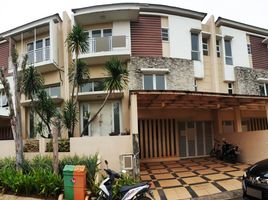 6 Kamar Rumah for sale in Bekasi Selatan, Bekasi, Bekasi Selatan