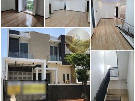 Maison 5 chambre à vendre à Tambaksari, East Jawa, Tambaksari