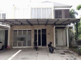 5 Bedroom House for sale in Dukuhpakis, Surabaya, Dukuhpakis