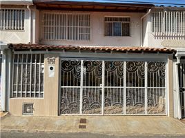 6 chambre Villa for sale in Clinica Metropolitana de Bucaramanga, Bucaramanga, Floridablanca