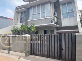 5 Bedroom Villa for sale in Ciputat, Tangerang, Ciputat