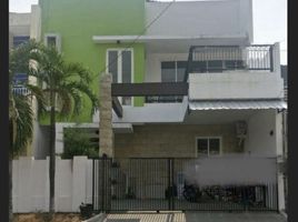 6 Bedroom House for sale in Dukuhpakis, Surabaya, Dukuhpakis