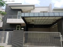 4 Habitación Villa en venta en Wiyung, East Jawa, Wiyung