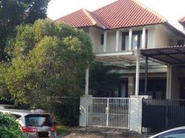 4 Habitación Villa en venta en Wiyung, East Jawa, Wiyung