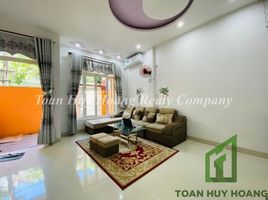 3 Schlafzimmer Haus zu vermieten in Hanoi, O Cho Dua, Dong Da, Hanoi