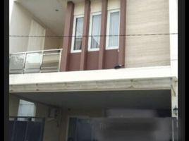 4 Habitación Villa en venta en Dukuhpakis, East Jawa, Dukuhpakis