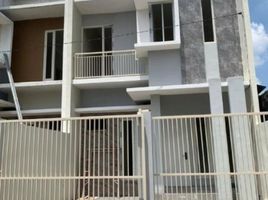 3 Bedroom House for sale in Wonocolo, Surabaya, Wonocolo