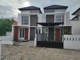 3 Kamar Vila for sale in Karangpilang, East Jawa, Karangpilang