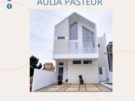 3 Bedroom Villa for sale in Bandung Advent Hospital, Sukajadi, Sukajadi