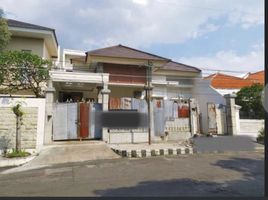 Villa 5 chambre à vendre à Sukomanunggal, East Jawa, Sukomanunggal