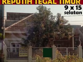 4 Bedroom House for sale in Sukolilo, East Jawa, Sukolilo