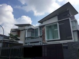 4 Bedroom House for sale in Wiyung, Surabaya, Wiyung