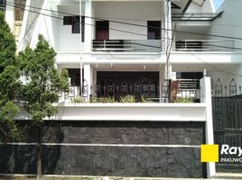 6 Bedroom House for sale in Dukuhpakis, Surabaya, Dukuhpakis