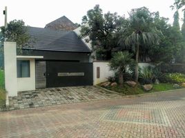 4 Bedroom House for sale in Wiyung, Surabaya, Wiyung