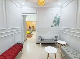 4 Bedroom House for sale in Gayungan, Surabaya, Gayungan