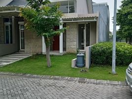 3 Kamar Rumah for rent in Lakarsantri, Surabaya, Lakarsantri