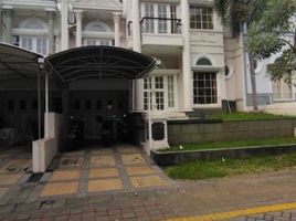 6 Schlafzimmer Villa zu verkaufen in Lakarsantri, East Jawa, Lakarsantri