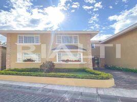 3 chambre Villa for sale in Cumbaya, Quito, Cumbaya