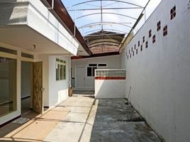 4 Bedroom House for sale in Kenjeran, Surabaya, Kenjeran