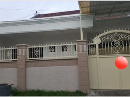 4 Bedroom House for sale in Dukuhpakis, Surabaya, Dukuhpakis