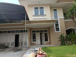 4 Bedroom House for rent in East Jawa, Lakarsantri, Surabaya, East Jawa