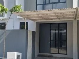 2 Habitación Casa en venta en Wiyung, East Jawa, Wiyung