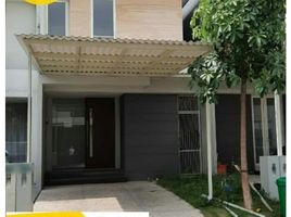 3 Bedroom House for sale in Wiyung, Surabaya, Wiyung