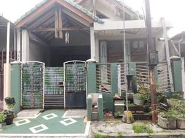 4 Bedroom House for sale in Dukuhpakis, Surabaya, Dukuhpakis