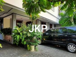 25 Bedroom House for sale in Medistra Hospital, Mampang Prapatan, Mampang Prapatan