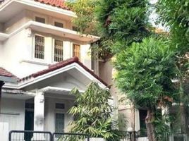 4 Bedroom House for sale in Dukuhpakis, Surabaya, Dukuhpakis