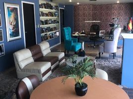 118 m² Office for sale in Huitzilac, Morelos, Huitzilac