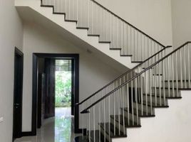 Villa 4 chambre à vendre à Lakarsantri, East Jawa, Lakarsantri