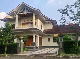 6 Bedroom Villa for sale in Bandung Institute of Technology, Sukajadi, Sukasari