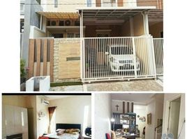 4 Habitación Villa en venta en Rungkut, East Jawa, Rungkut