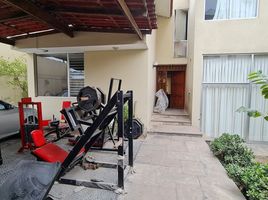 4 Habitación Casa en venta en University of Piura (Lima campus), Miraflores, Santiago de Surco