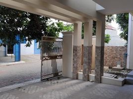 4 Habitación Villa en venta en Rungkut, East Jawa, Rungkut