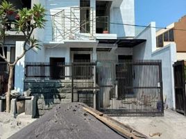3 Schlafzimmer Haus zu verkaufen in Sukolilo, East Jawa, Sukolilo