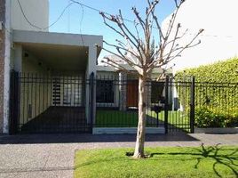 4 chambre Villa for sale in General San Martin, Buenos Aires, General San Martin