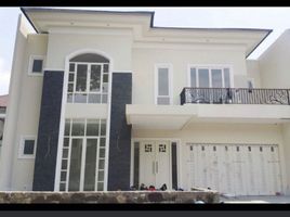 5 Bedroom House for sale in Dukuhpakis, Surabaya, Dukuhpakis