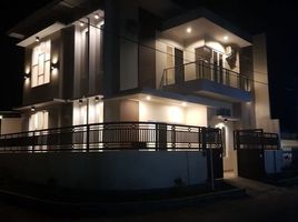 3 Schlafzimmer Villa zu verkaufen in Sukolilo, East Jawa, Sukolilo