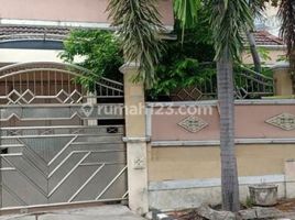 4 Bedroom House for sale in Dukuhpakis, Surabaya, Dukuhpakis