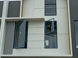 3 Habitación Villa en venta en Sukolilo, East Jawa, Sukolilo
