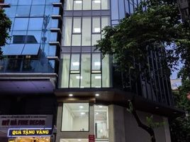 4 chambre Maison de ville for rent in Dong Xuan Market, Dong Xuan, Nguyen Trung Truc